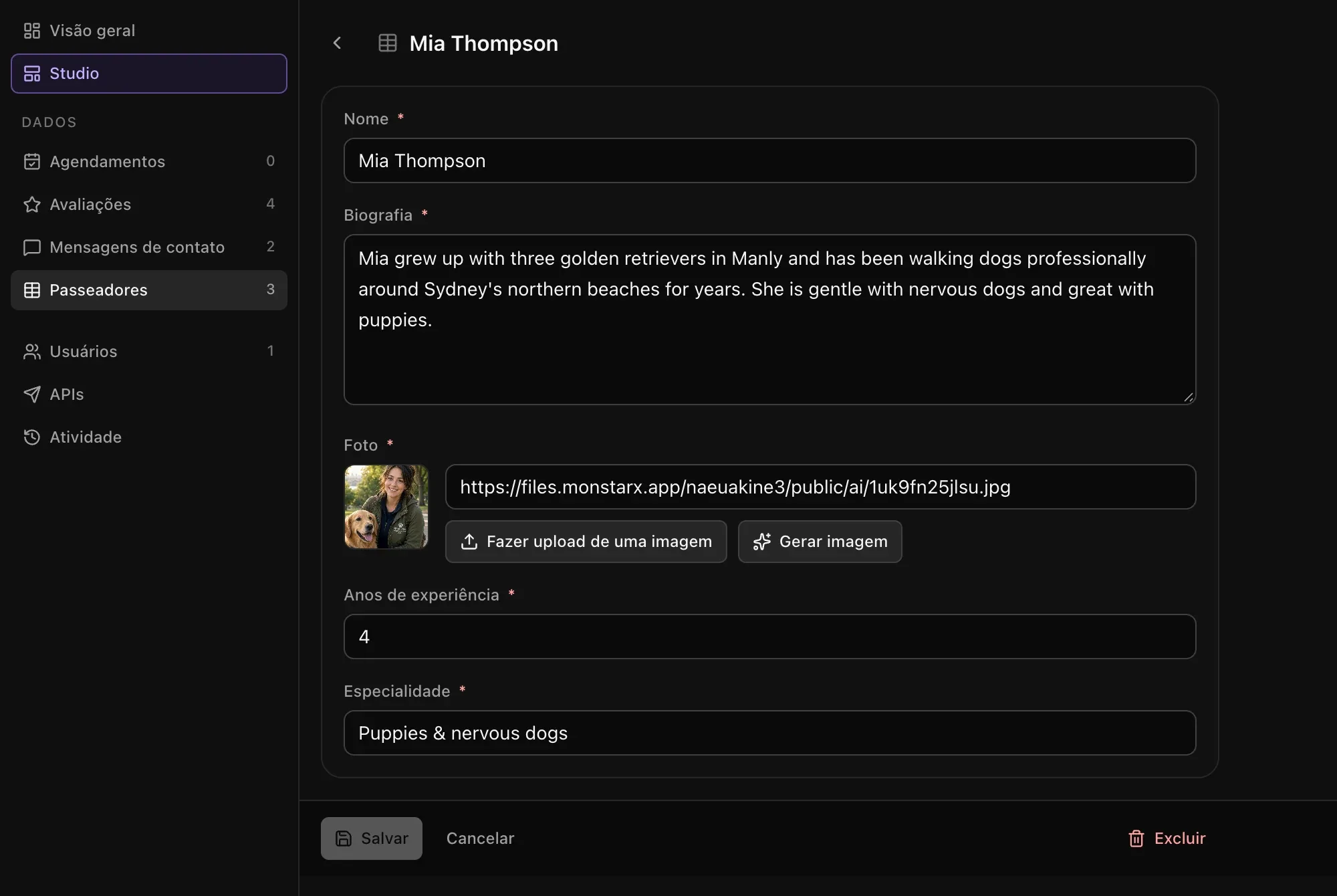 O registro de Mia Thompson no Admin: Nome, Biografia, Foto com Fazer upload de uma imagem e Gerar imagem, Anos de experiência e Especialidade, com Salvar, Cancelar e Excluir