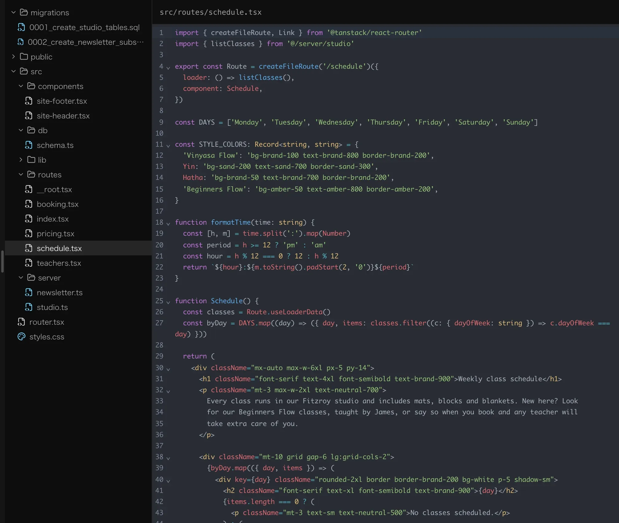 「コード」タブ。左に migrations、public、src フォルダーのあるフォルダーツリー、右のエディターで src/routes/schedule.tsx が開いている