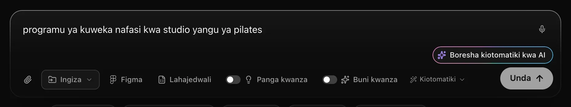 Kisanduku cha ombi chenye maandishi ya programu ya kuweka nafasi kwa studio ya pilates na kitufe cha Boresha kiotomatiki kwa AI kwenye kona