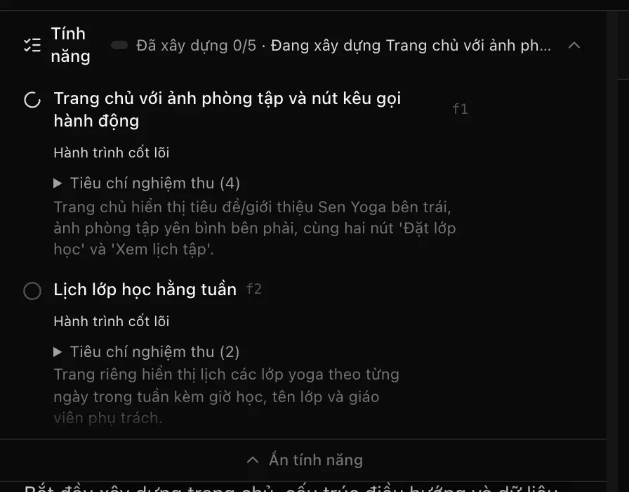 Kế hoạch tính năng đang mở trong lúc xây dựng, Đã xây dựng 0/5: Trang chủ với ảnh phòng tập và nút kêu gọi hành động đang được xây dựng với biểu tượng xoay, Lịch lớp học hằng tuần vẫn cần làm, mỗi tính năng có nhãn Hành trình cốt lõi và các tiêu chí nghiệm thu