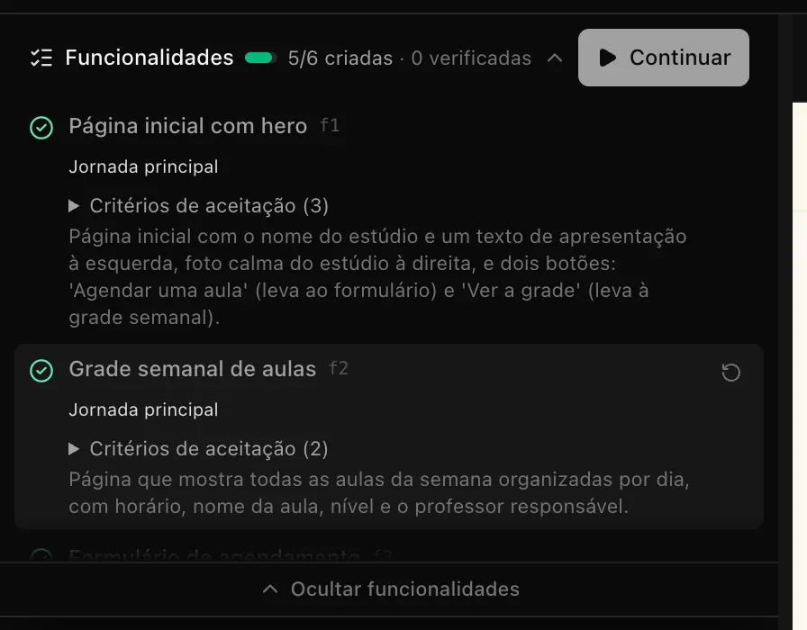 O plano aberto, com 5/6 criadas · 0 verificadas e o botão Continuar na barra: Página inicial com hero e Grade semanal de aulas com vistos verdes, e a seta Reabrir aparecendo ao lado de Grade semanal de aulas, sob o ponteiro