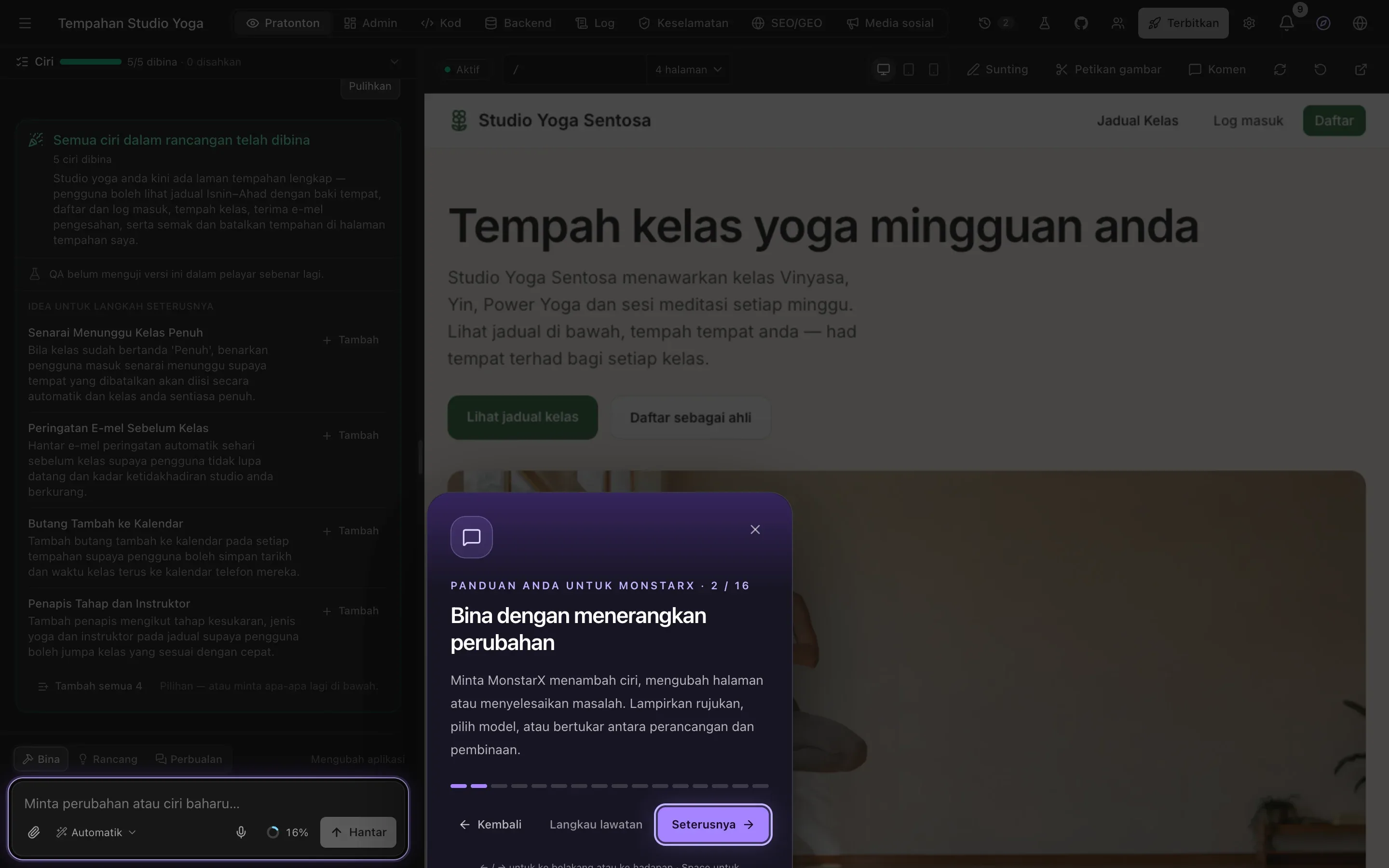 Ruang kerja yang dimalapkan, dengan kotak prom di bahagian bawah perbualan diserlahkan dan satu kad di sebelahnya: Panduan anda untuk MonstarX · 2 / 16, Bina dengan menerangkan perubahan, penerangan ringkas, serta Kembali, Langkau lawatan dan Seterusnya