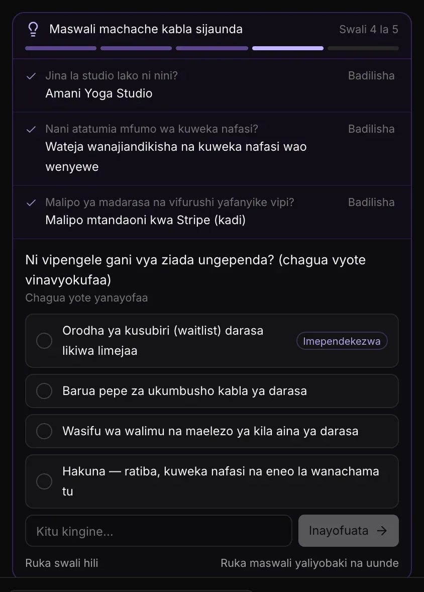 Swali 4 la 5, kuhusu vipengele vya ziada unavyopenda — Chagua yote yanayofaa — likiwa na chaguo nne za kuweka alama (orodha ya kusubiri, barua pepe za ukumbusho, wasifu wa walimu, au Hakuna), kisanduku cha Kitu kingine… na Inayofuata