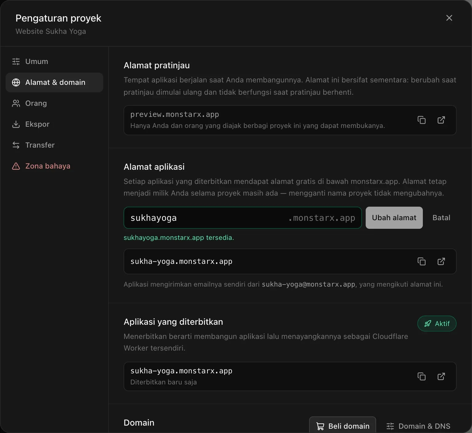 Kolom Alamat aplikasi berisi sukhayoga, catatan hijau sukhayoga.monstarx.app tersedia., serta tombol Ubah alamat dan Batal