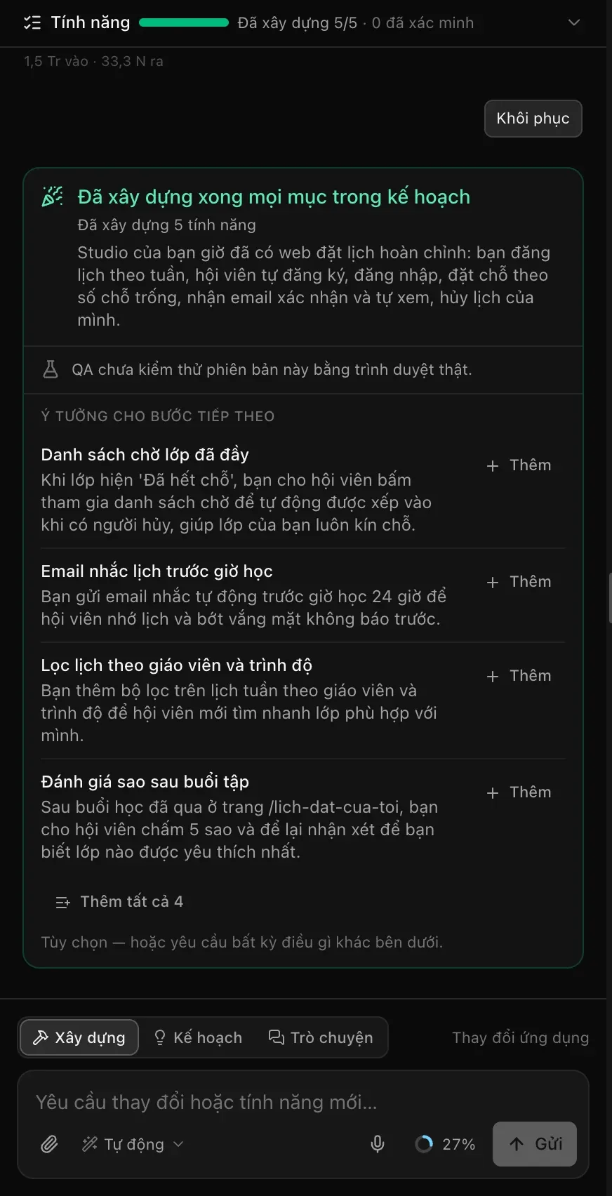 Khung trò chuyện: thanh Tính năng cho thấy Đã xây dựng 5/5, số token vào/ra và nút Khôi phục của tin nhắn trước, Đã xây dựng xong mọi mục trong kế hoạch kèm bản tóm tắt, Ý tưởng cho bước tiếp theo với các nút Thêm, và ô nhập câu lệnh với nút chuyển Xây dựng, Kế hoạch và Trò chuyện
