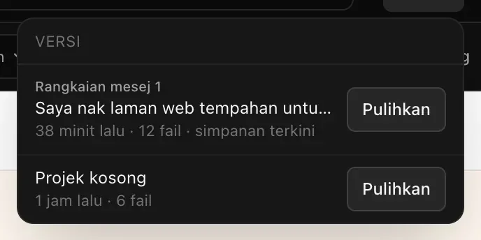 Menu Versi dengan dua versi: di bawah Rangkaian mesej 1, versi daripada permintaan laman tempahan studio yoga, 31 minit yang lalu, 12 fail, simpanan terkini, dan Projek kosong, 1 jam lalu, 6 fail, setiap satu dengan butang Pulihkan